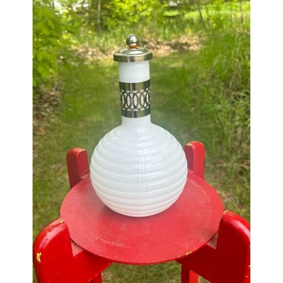 RARE Starline Rodney Kent Milk Glass Pitcher Decanter Collectible - Picture 5 of 7